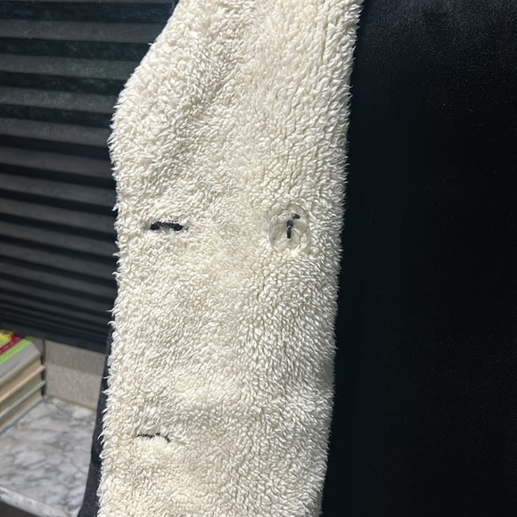 Amuse Society Women’s Grey Striped Wool Sherpa Lined Button Front Jacket Large - Picture 8 of 10